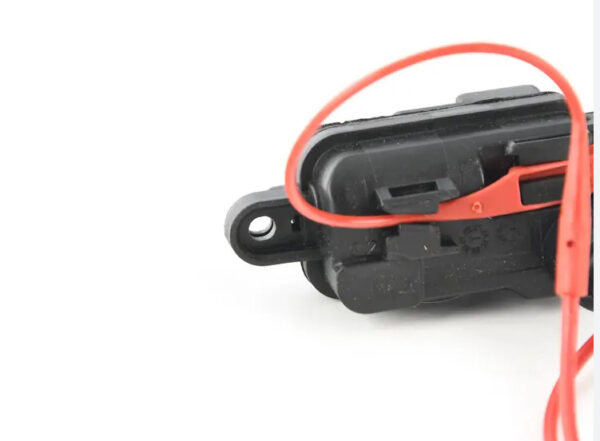 8V4862153E - VW AUDI A6 actuator door lock fuel supply original 8V486215