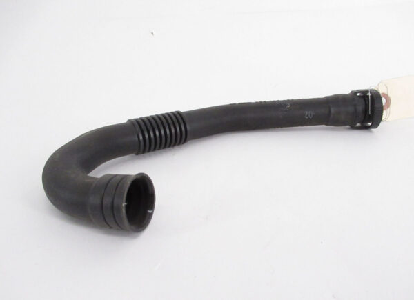 038103493AN - NEW VOLKSWAGEN BEETLE 9C PCV VENTILATION HOSE 038103493AN