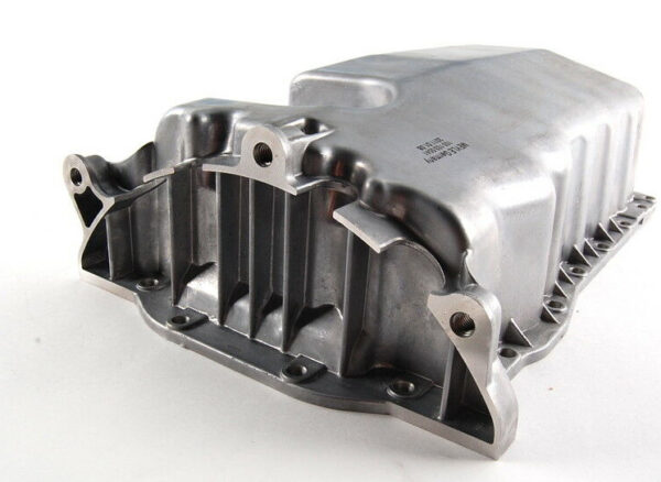 038103603N - NEW VOLKSWAGEN BEETLE 9C ENGINE OIL SUMP 038103603N ORIGINAL
