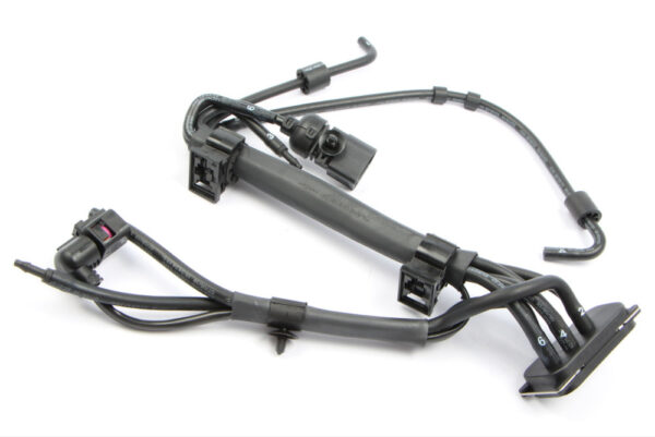 03G131051H - NEW VW TOURAN 1T VACUUM HOSE WITH CONNECTION LHD 03G131051H