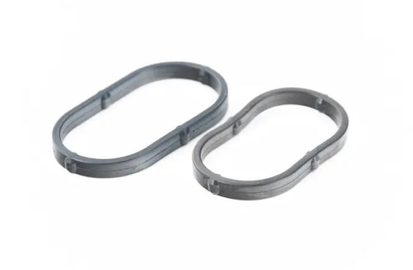 03H198070 - New VW TOUAREG 7P MK2 Oil Cooler Gasket Set 03H198070 Genuine