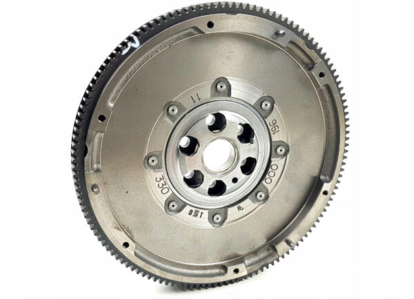03L105266BT - NEW VOLKSWAGEN BEETLE A5 SWINGWHEEL 03L105266BT ORIGINAL