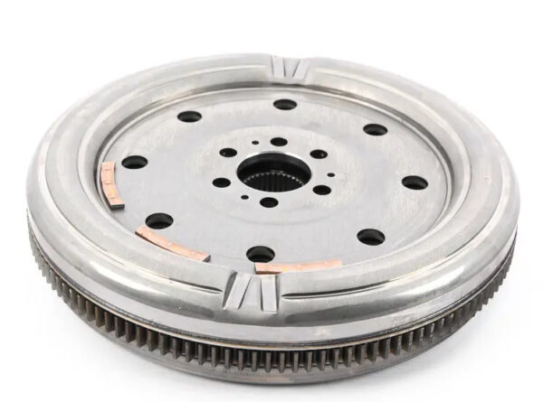 03L105266EF - NEW VOLKSWAGEN CADDY 2K MK3 DUAL MASS FLYWHEEL 03L1052666EF ORIGINAL
