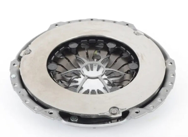 03L141016N - NEW VW CLUTCH PLATE AND PRESSURE PLATE SEE WORKSHOP MANUAL 03L141016N