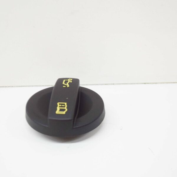 04E103485B - NEW VOLKSWAGEN ARTEON OIL FILLER END CAP 04E103485B ORIGINAL