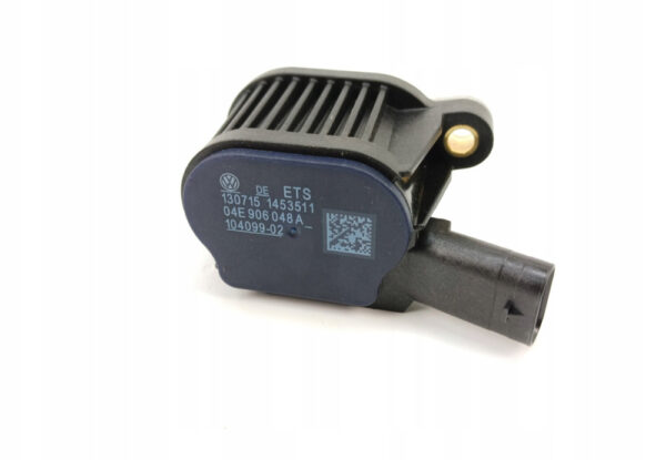 04E906048A - NEW VOLKSWAGEN ARTEON 3H7 CYLINDER HEAD SOLENOID VALVE 04E906048A ORIGINAL