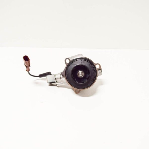04L121011L - NEW VW GOLF VII WATER PUMP 04L121011L 04L121011P ORIGINAL