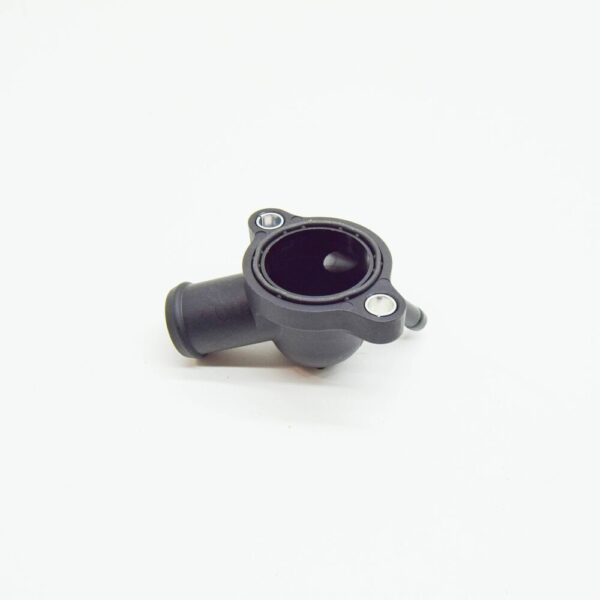 04L121131N - Volkswagen Passat B8 3G coolant pipe connection 04L121131N NEW