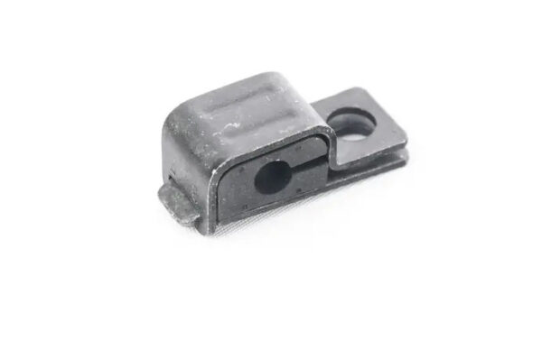 057130401B - NEW VW TOUAREG 7P MK2 FUEL LINE HOLDER 057130401B ORIGINAL