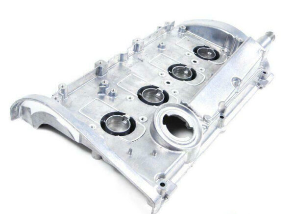06A103469AR - NEW VOLKSWAGEN BEETLE 9C CYLINDER HEAD COVER 06A103469AR ORIGINAL