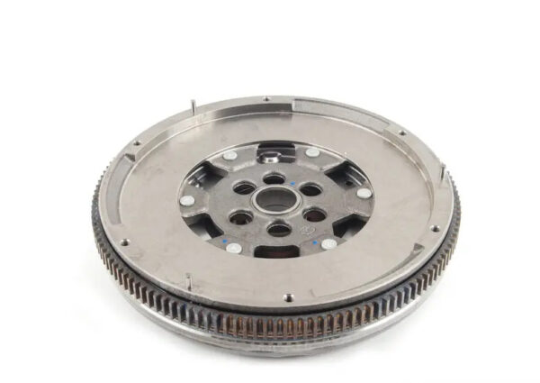 06F105266AC - NEW VOLKSWAGEN EOS FLYWHEEL 06F105266AC ORIGINAL