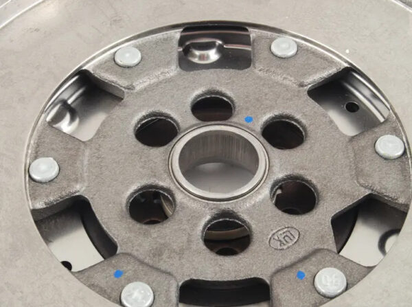 06F105266AC - NEW VOLKSWAGEN EOS FLYWHEEL 06F105266AC ORIGINAL