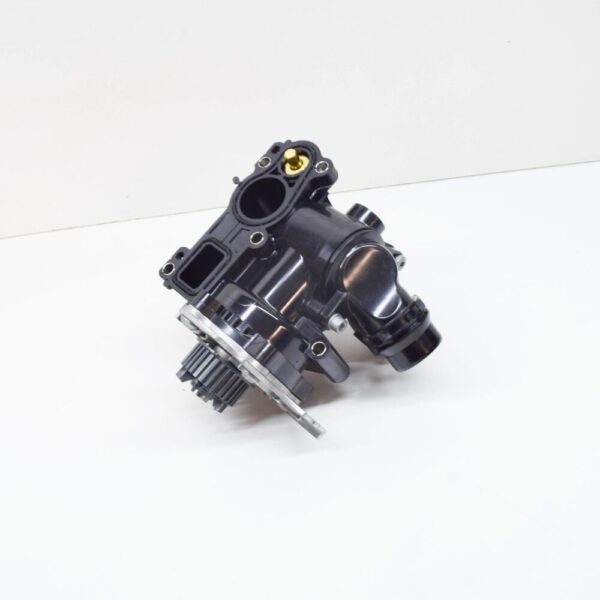06H121026DR - VW GOLF MK6 COOLANT REGULATOR WITH COOLANT PUMP 2.0LTR 06H121026DR NEW GENUINE