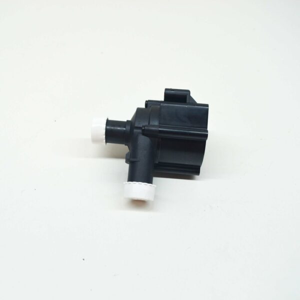 06H121601M - NEW VW BUG A5 COOLANT PUMP 06H121601M ORIGINAL