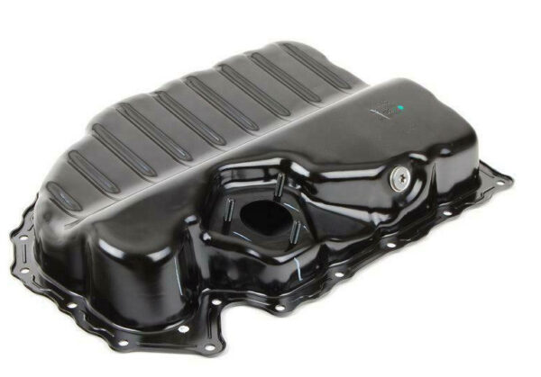 06J103600AM - NEW VOLKSWAGEN BEETLE A5 OIL SUMP LOWER PART 06J103600AM ORIGINAL