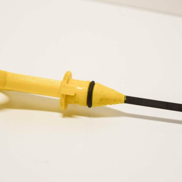 06J115611L - NEW VOLKSWAGEN SCIROCCO MK3 OIL DIP STICK 06J115611L 2.0 PETROL