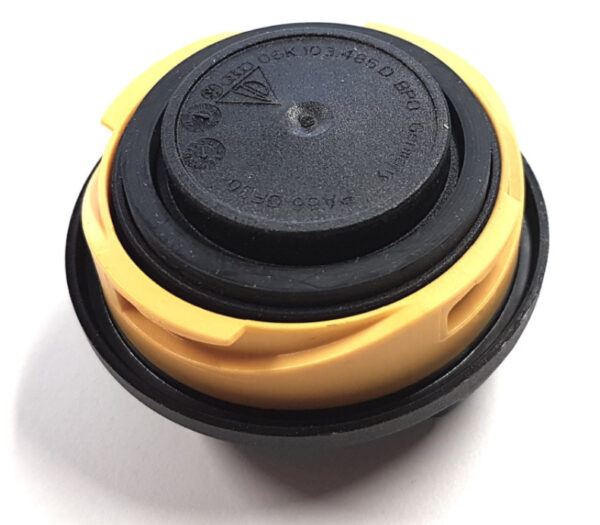 06K103485D - NEW OEM VOLKSWAGEN CRAFTER SZ MK2 OIL FILLER END CAP 06K103485D GENUINE