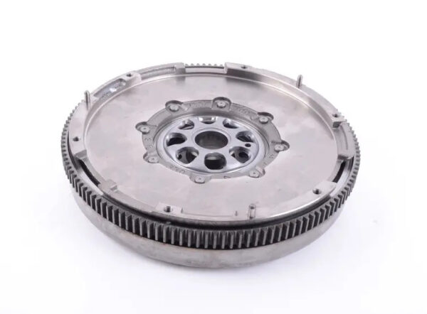 06K105266H - NEW VOLKSWAGEN GOLF 5G MK7 FLYWHEEL 06K105266H ORIGINAL
