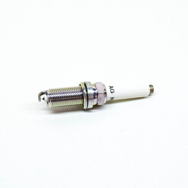 06K905601B - Volkswagen Golf Mk7 5G Spark Plug 06K905601B NEW REAL