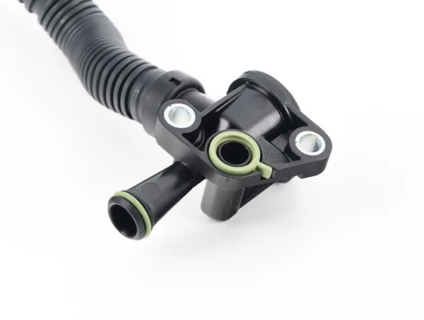06Q103213 - NEW VW GOLF VARIANT CG MK8 ENGINE BREATHER LINE 06Q103213 ORIGINAL