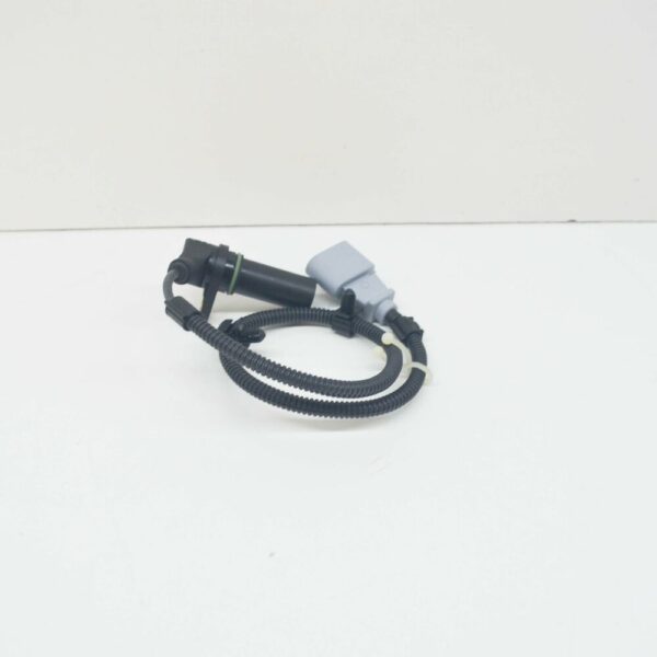 070957147 - NEW VW TOUAREG 7L ENGINE SPEED SENSOR 070957147