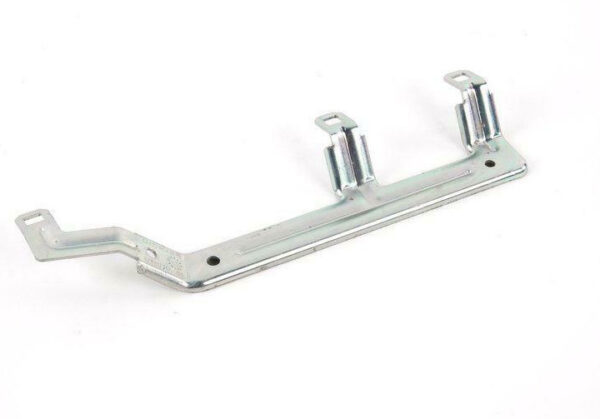 077103947 - NEW VW PHAETON GP2 ENGINE COVER MOUNTING LEFT BRACKET 077103947 ORIGINAL