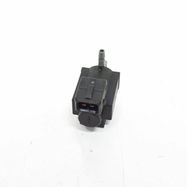 077906283E - NEW VOLKSWAGEN PHAETON 3D SOLENOID VALVE 077906283E