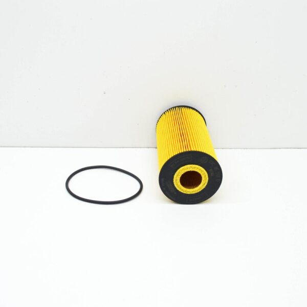 07C115562E - NEW VOLKSWAGEN PHAETON 3D ENGINE OIL FILTER 07C115562E