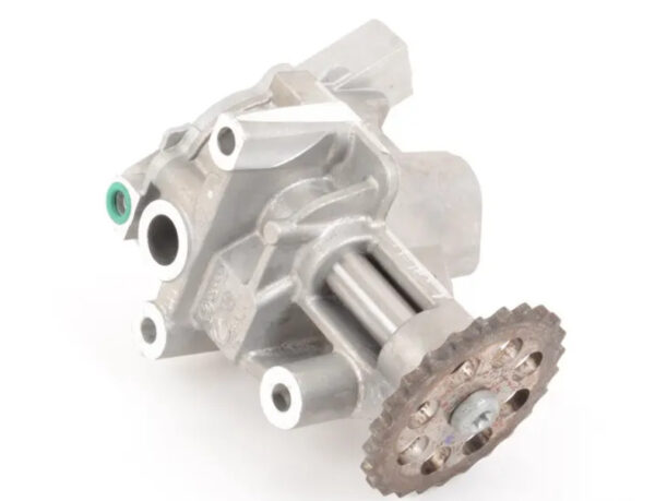 07K115105Q - NEW VOLKSWAGEN BEETLE 9C OIL PUMP 07K115105Q ORIGINAL