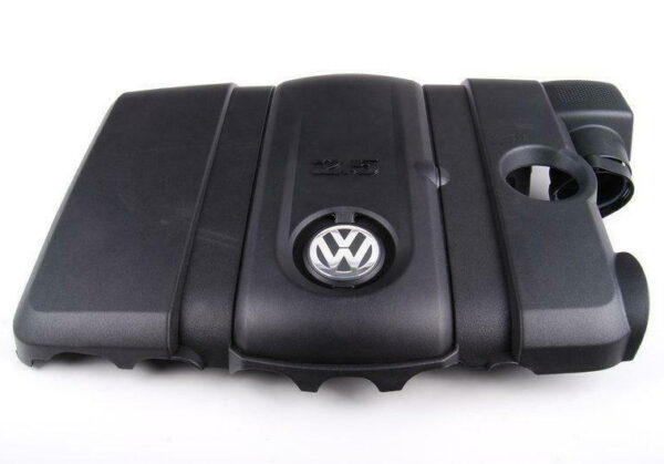 07K129607J - NEW VOLKSWAGEN BEETLE A5 AIR FILTER AND HOUSING ASSEMBLY 07K129607J ORIGINAL