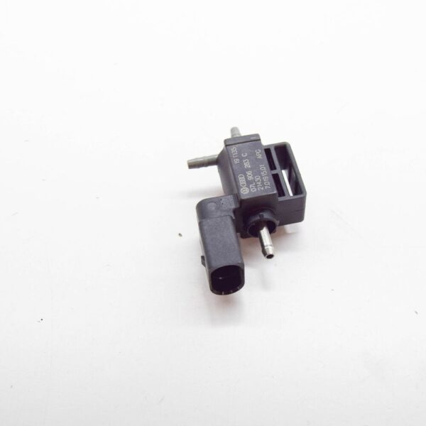 07L906283C - VW TRANSPORTER VI T6 SOLENOID VALVE 07L906283C NEW GENUINE