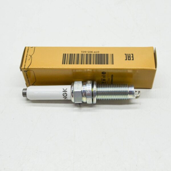 07P905601 - NEW VOLKSWAGEN TERAMONT X SPARK GLOW PLUG 07P905601 ORIGINAL