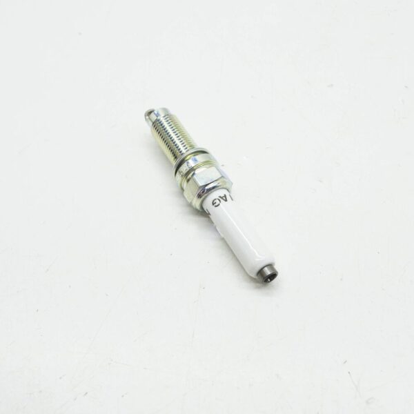 07P905601 - NEW VOLKSWAGEN TERAMONT X SPARK GLOW PLUG 07P905601 ORIGINAL