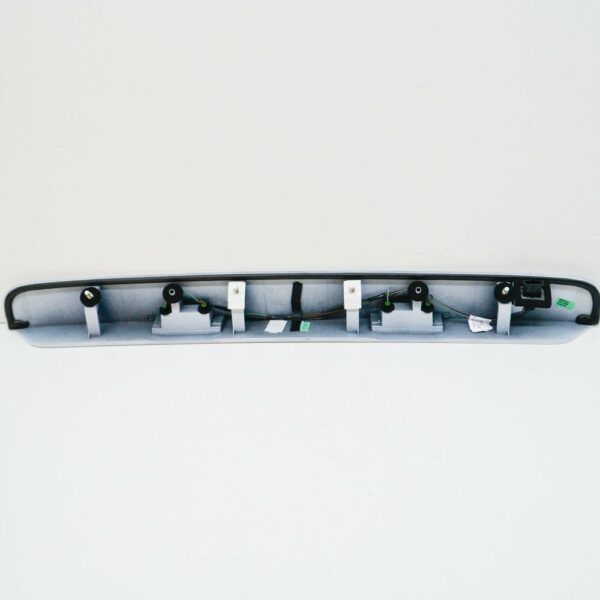 7E0827329GGRU - NEW VOLKSWAGEN TRANSPORTER T5 REAR LIGHT FIBRE 7E0827329GGRU