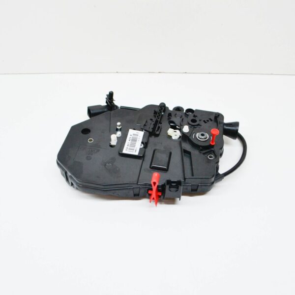 7E0827425R - NEW VOLKSWAGEN TRANSPORTER T6 REAR DOOR LOCK CARRIER 7E0827425R ORIGINAL