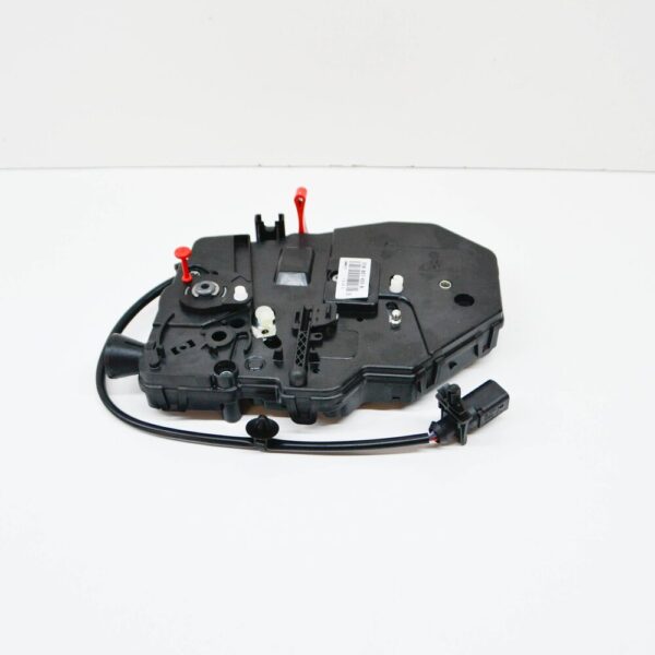 7E0827425R - NEW VOLKSWAGEN TRANSPORTER T6 REAR DOOR LOCK CARRIER 7E0827425R ORIGINAL