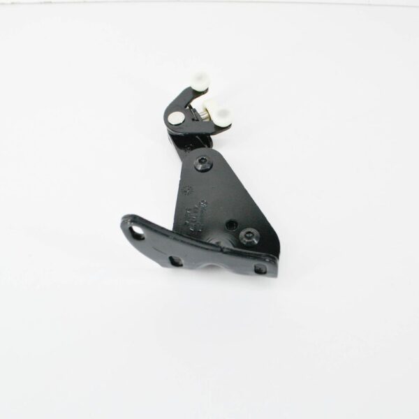 7E0843397K - NEW VW TRANSPORTER T5 LEFT SLIDING DOOR LOWER ROLLER GUIDE 7E0843397K