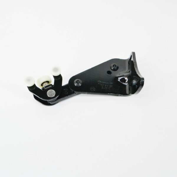 7E0843397K - NEW VW TRANSPORTER T5 LEFT SLIDING DOOR LOWER ROLLER GUIDE 7E0843397K