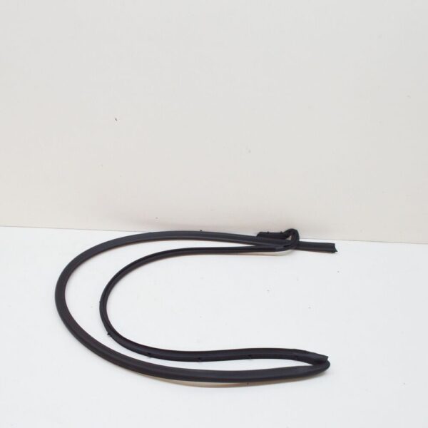 7E0843785C - VW TRANSPORTER T5 Left Sliding Door Seal 7E0843785C NEW GENUINE