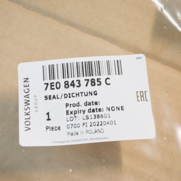 7E0843785C - VW TRANSPORTER T5 Left Sliding Door Seal 7E0843785C NEW GENUINE