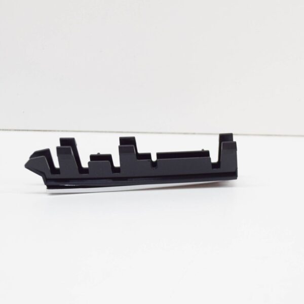 7E0853948DMGM - VW TRANSPORTER T6 RADIATOR GRILLE '4 MOTION' EMBLEM 7E0853948DMGM NEW GENUINE