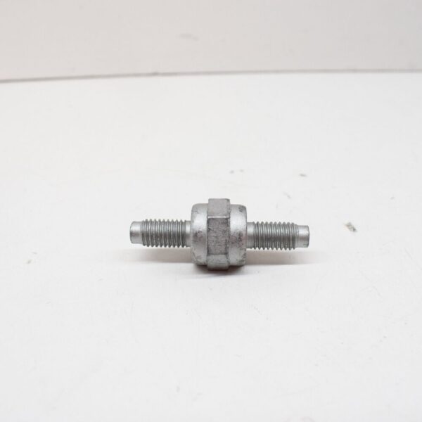 7E0881700 - VOLSKWAGEN TRANSPORTER T6 SEAT BASE FIXINGS STUD SCREWS 7E0881700 NEW GENUINE
