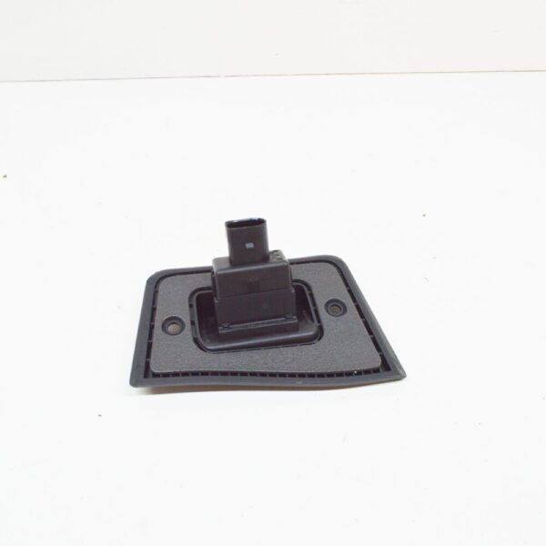 7E0907496 - VW TRANSPORTER T5 RIGHT SLIDING DOOR CONTACT PLATE 7E0907496 NEW GENUINE