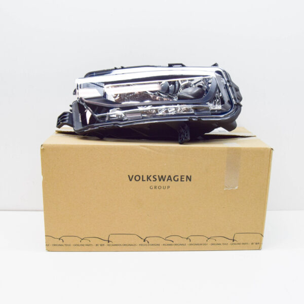 7E0941661B - Volkswagen TRANSPORTER T6 Front Left Halogen Fog Light  7E0941661D NEW GENUINE