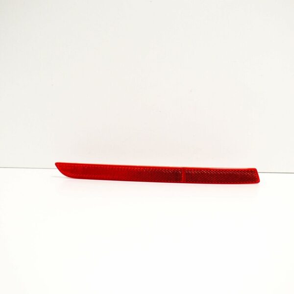 7E0945106A - NEW VOLKSWAGEN TRANSPORTER T5 REAR BUMPER RIGHT REFLECTOR 7E0945106A
