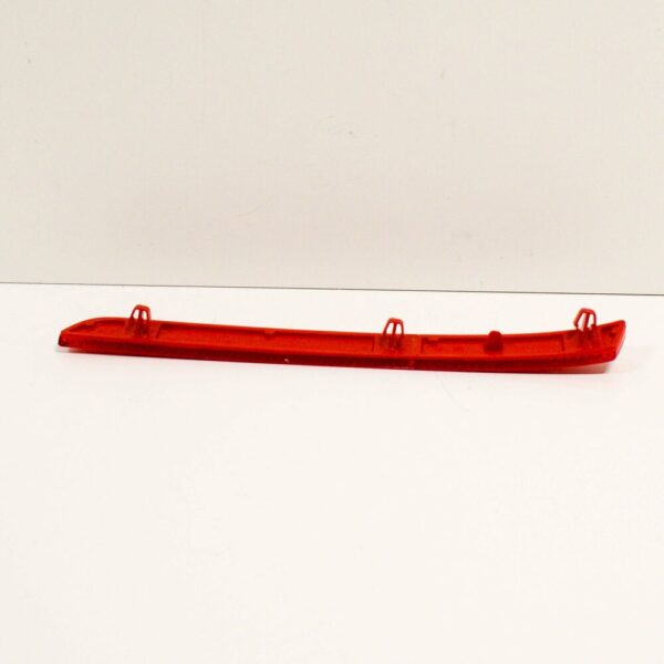 7E0945106A - NEW VOLKSWAGEN TRANSPORTER T5 REAR BUMPER RIGHT REFLECTOR 7E0945106A