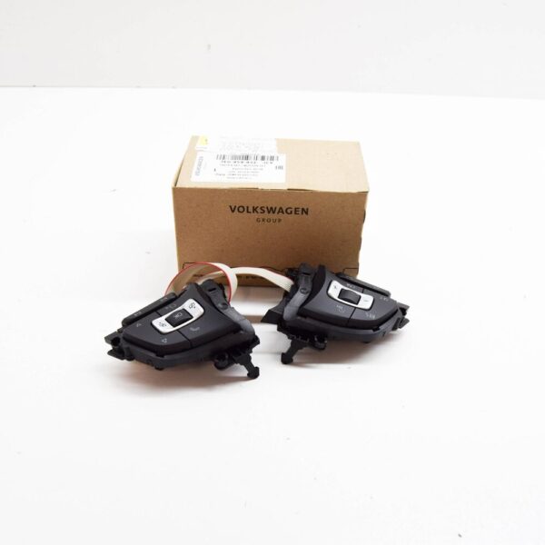 7E0959442ICX - VW TRANSPORTER T6 Steering Wheel Multi Buttons Set 7E0959442ICX NEW GENUINE