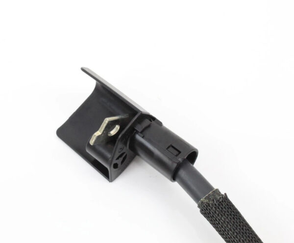 7E0971794A - NEW VW V T5 FLATBED 7JD,7JE POSITIVE BATTERY CABLE 7E0971794A ORIGINAL