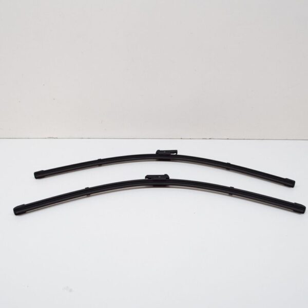 7E1998002 - VW TRANSPORTER T5 Front Wiper Blades 7E1998002 New Genuine