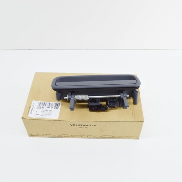7E5827565DGRU - NEW VW TRANSPORTER V T5 7E REAR TAILGATE HANDLE 7E5827565DGRU ORIGINAL